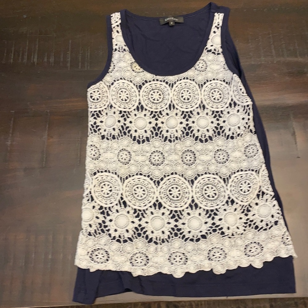 Karen Kane size small, navy blue and white shirt